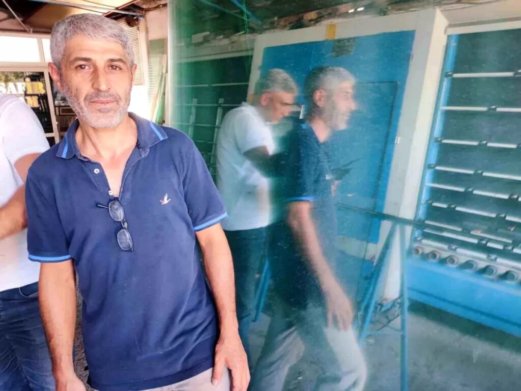 adanada cam dolandiriciligi 8tFKkDeM