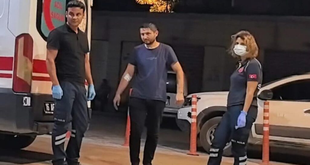 fabrikada iscinin uzerine asit sicradi jxAX1AsP