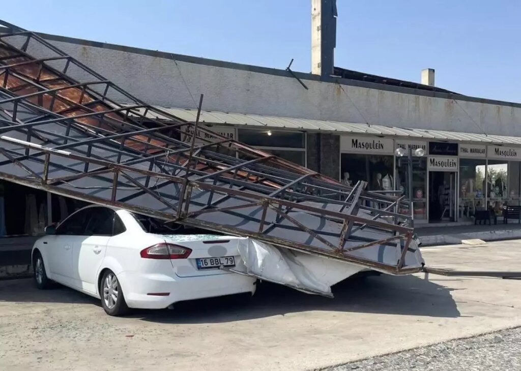 firtina tabelayi devrildi S8XiccU9