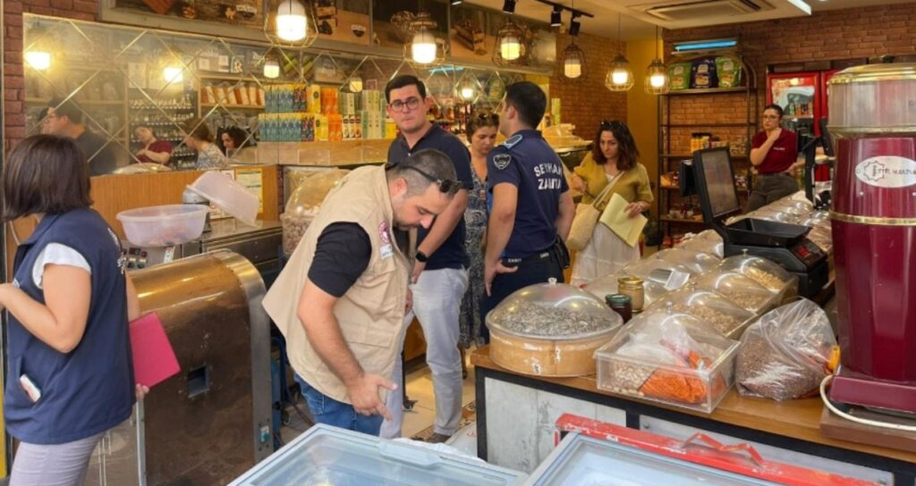 kuru yemiscide bulunan sagliksiz urunler imha edildi IDySW9xM