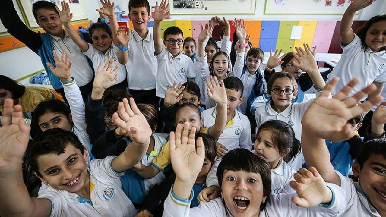 2025 yilinin ilk ara tatili ne zaman kasim ara tatili ne zaman baslayacak vzM6GpQc