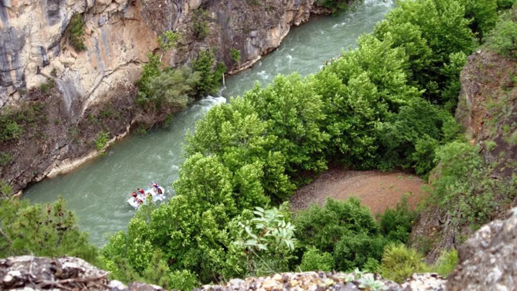 chpden zamanti irmagi icin 3 ayri soru onergesi uzunyayla kuraklik ve ekolojik cokusle karsi karsiya hERZkCKp