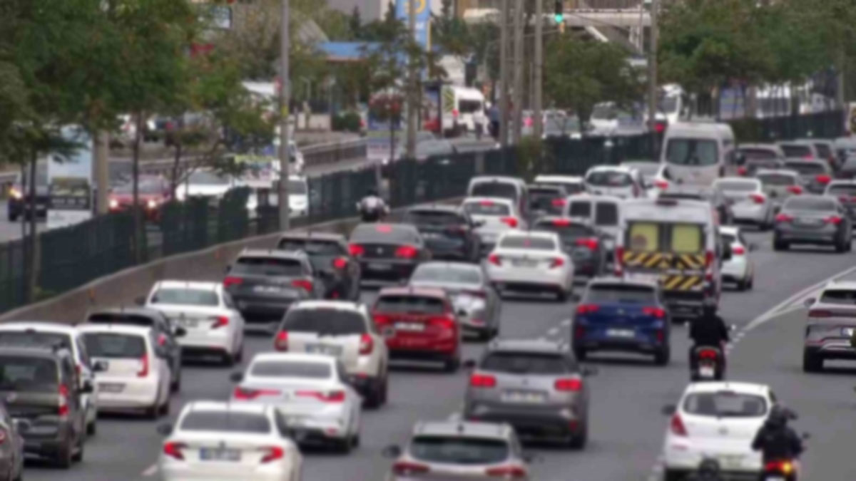 istanbulda trafige cikacak suruculer dikkat belli bolgelerde yuzde 63e dayandi 9S3Sj5Ge