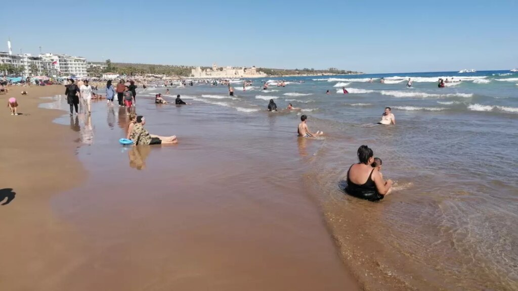 kizkalesinde eylul turist yogunlugu Jbj53C32