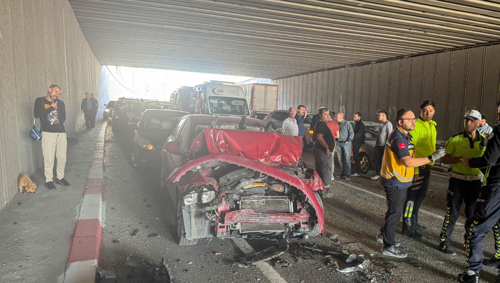 usakta zincirleme kaza uc yarali mxQQrCaB