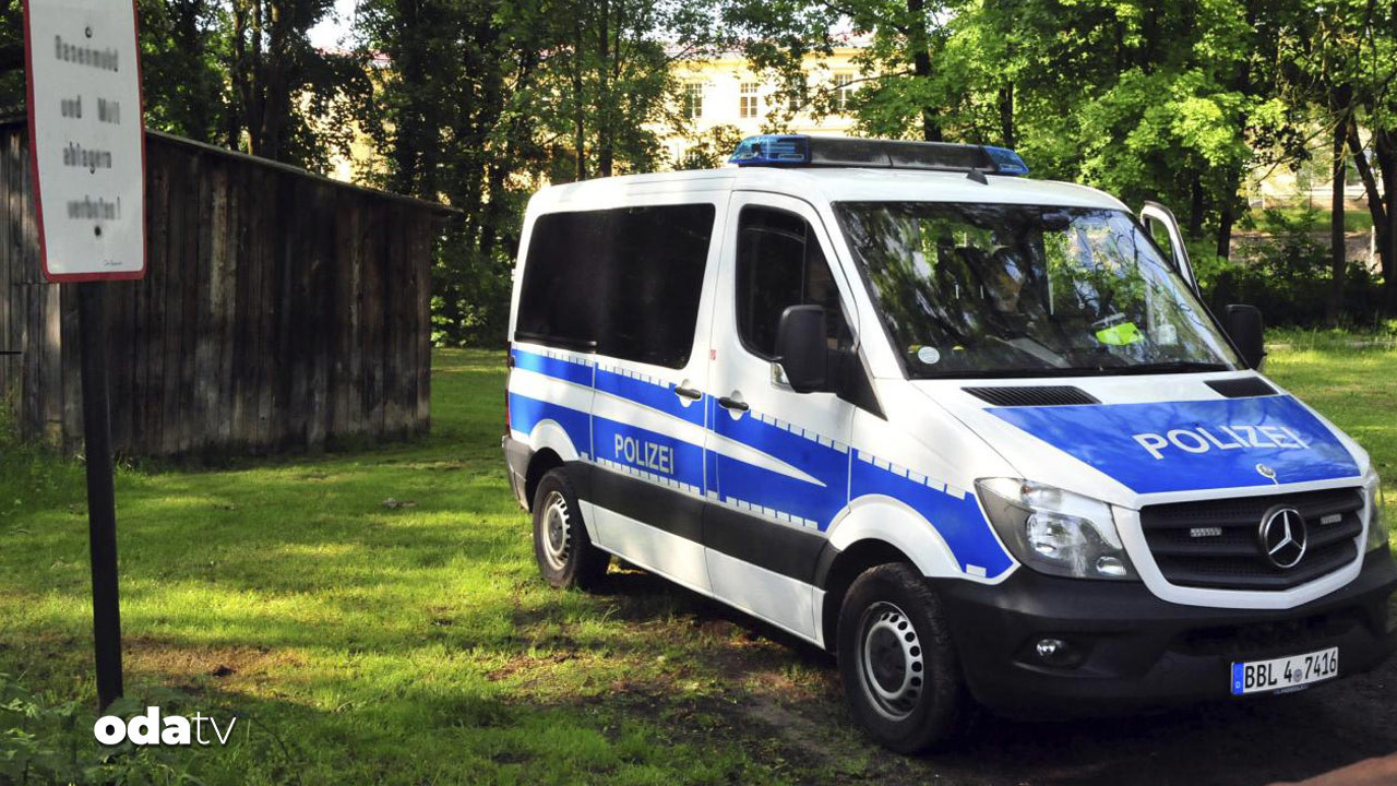 almanyada basortulu cocuga saldiri ibxfBnQQ.jpg