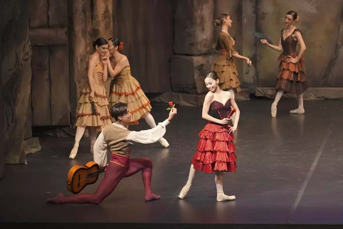 antalya dob don kisot balesini sanatseverlerle bulusturuyor cdKC28ZC