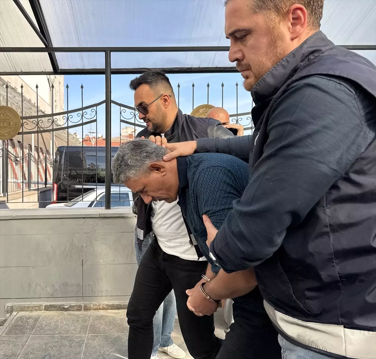 baba tutuklandi cocugunu darp etti ZyNcFpQa.jpg