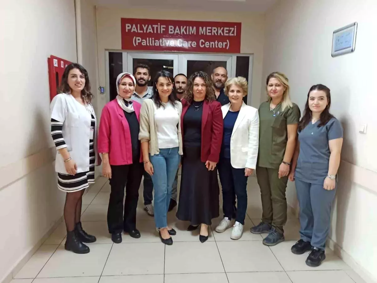 dunya palyatif bakim gununde anlamli ziyaret mzcGWhM7.jpg