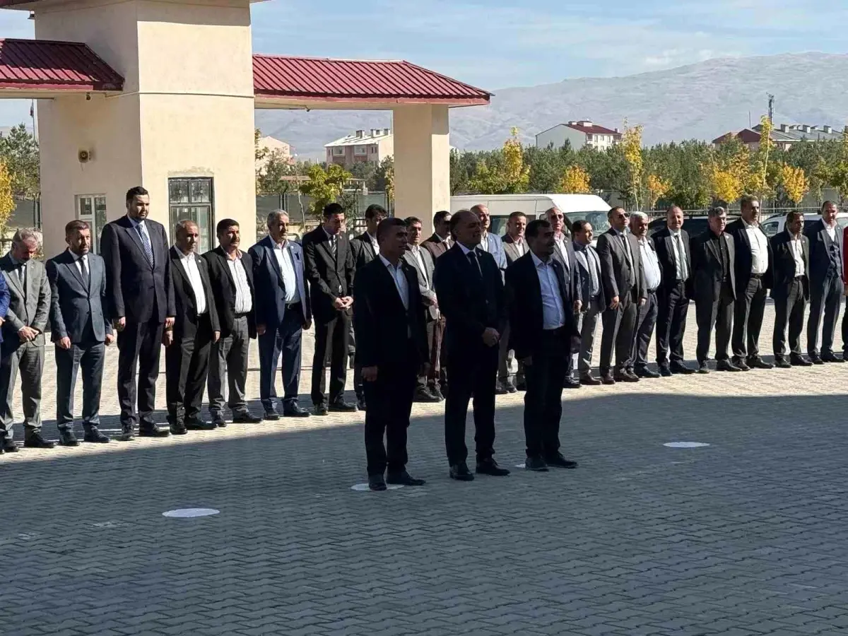 patnosta 19 ekim muhtarlar gunu toreni b5efdtmI.jpg