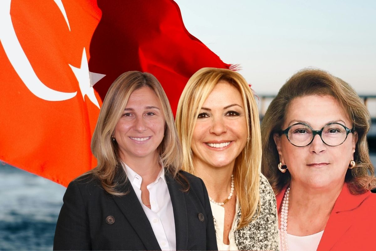 turkiyenin taninmis is kadinlari guler sabanci umit boyner ve ebru ozdemirden 29 ekim cumhuriyet bayrami coskusu HpsTrTvC.jpg
