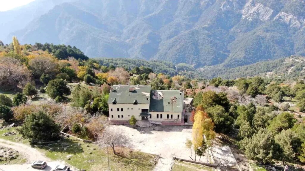 aydindaki pasa yaylasi oteli yeniden hayat bekliyor 1qDHdnEk.jpg