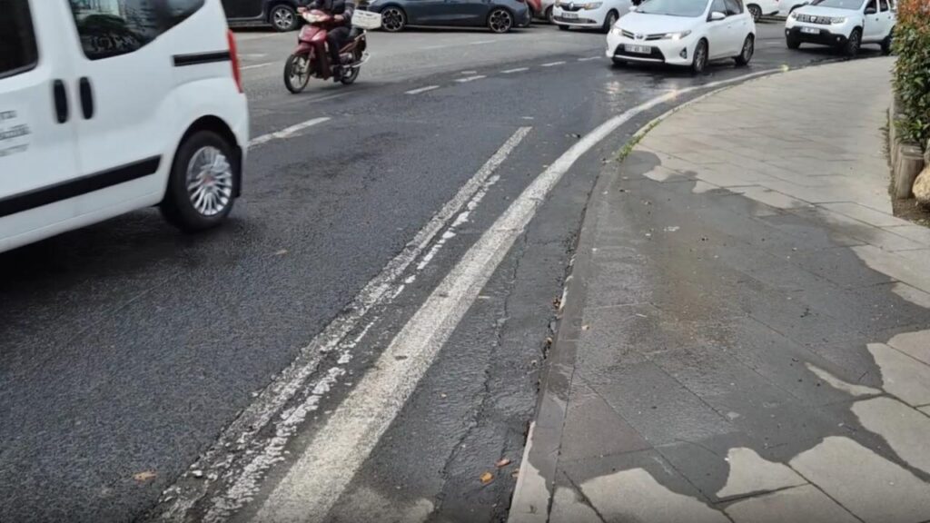 tekirdagda icme suyu borusu patladi tonlarca su bosa akti vRUr9uxL.jpg