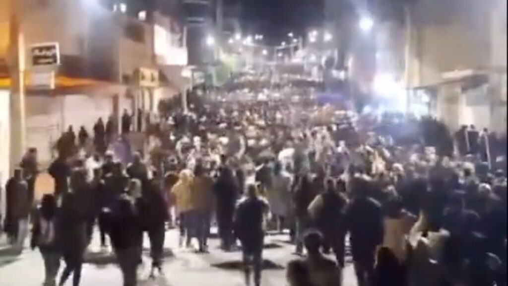 İran’da protestocular bir sokağa ABD Başkanı Trump’ın adını verdi