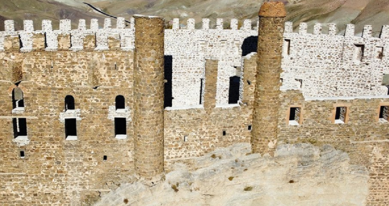 dunyada-sadece-birkac-tane-var-biri-turkiyede-6OzYMEPh