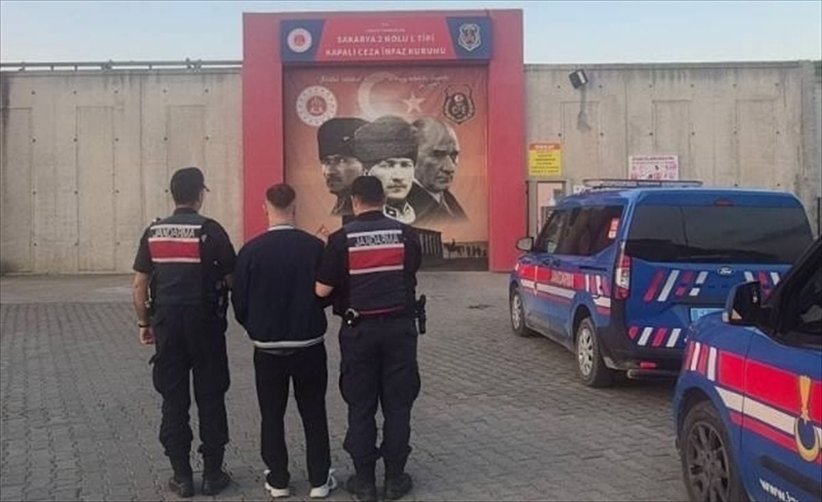 Sakarya’da Uyuşturucu Operasyonu: Yunanistan’a Kaçmaya Çalışan Şüpheli Yakalandı