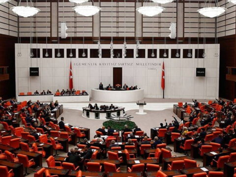 Akpnin meclisin calisma takvimini uzatma talebi kabul edildi agustosun ilk haftasi da calisilacak p97UFzgL